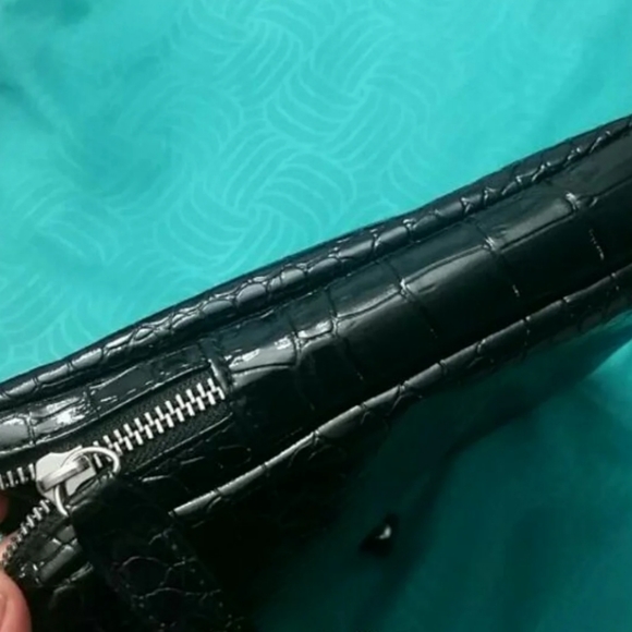 Carrying Case - Picture 6 of 9